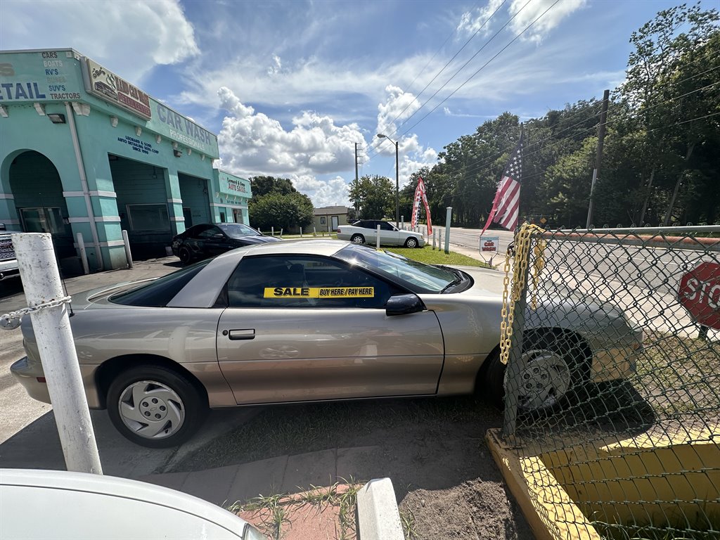 2000 Chevrolet Camaro Base