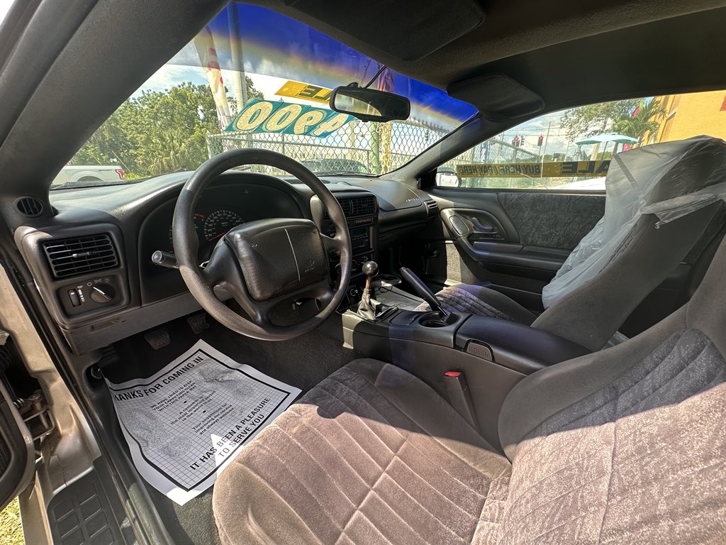 2000 Chevrolet Camaro Base photo 6