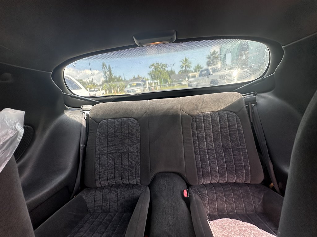 2000 Chevrolet Camaro Base photo 8
