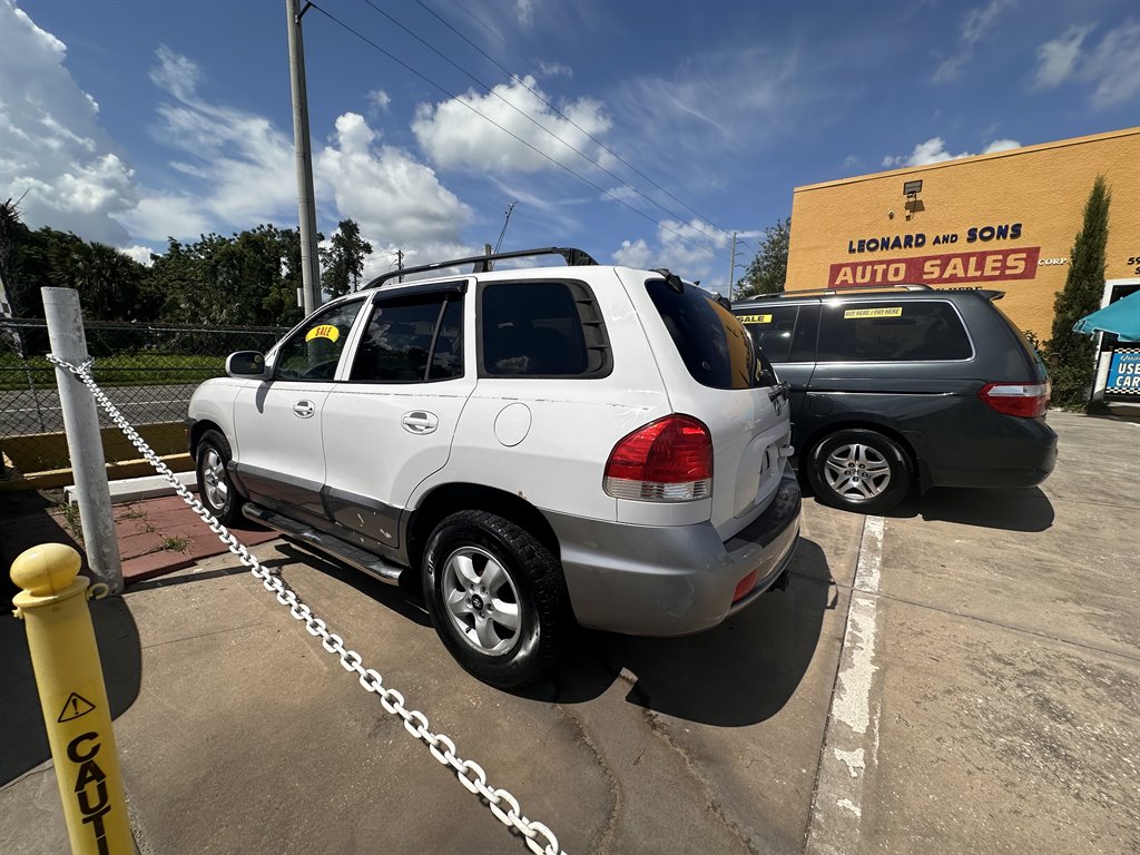 2005 Hyundai Santa Fe GLS's photo