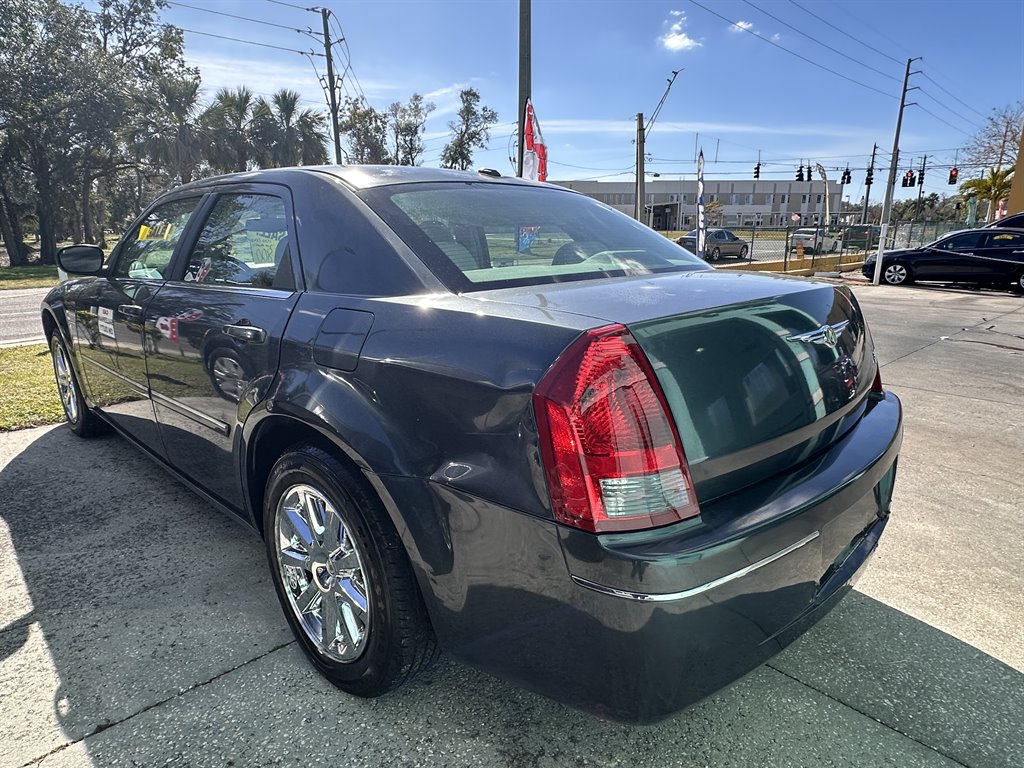 2007 Chrysler 300 Limited photo 3